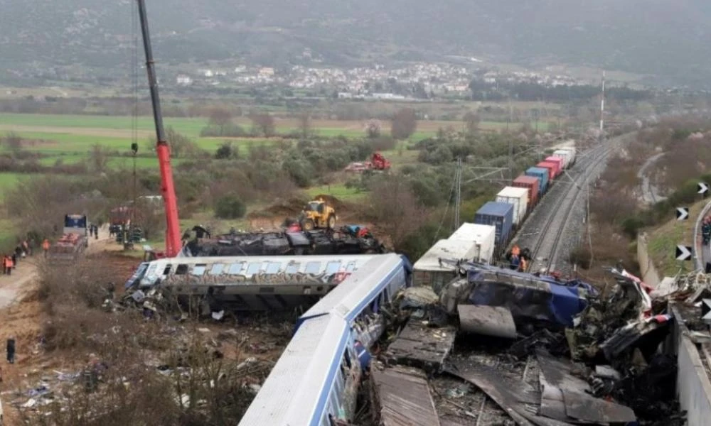 Τέμπη: Νέο ανατριχιαστικό βίντεο ντοκουμέντο με τις κραυγές των εγκλωβισμένων επιβατών